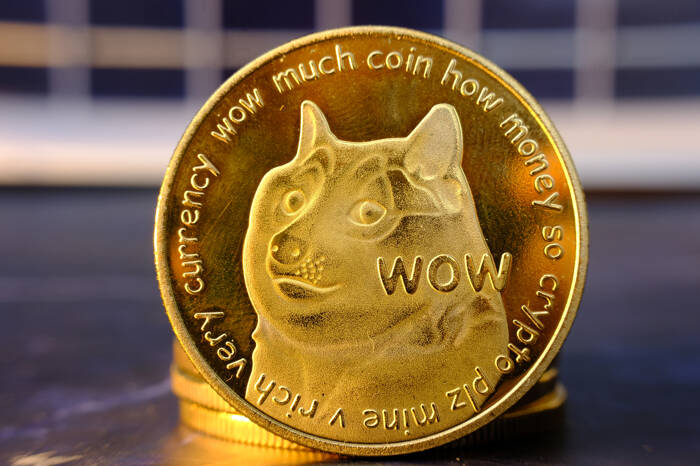 Actualités sur le prix de Dogecoin : le DOGE rebondit sur un support clé de tendance - Va-t-il continuer à monter ?