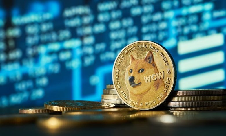 Dogecoin grimpe de 7 %, l'activité des baleines augmente de 900 % : Qu'est-ce qui alimente le rallye ?