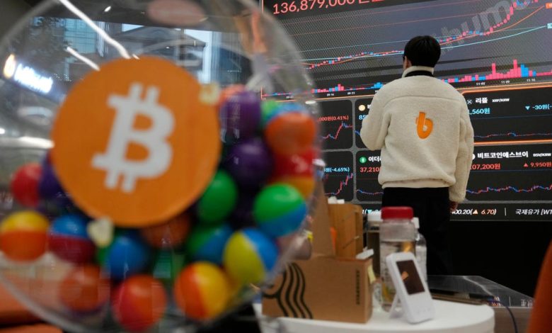 Stratégies d'investissement dans le Bitcoin : Quel est le meilleur entre les ETF, les actions et le spot ?